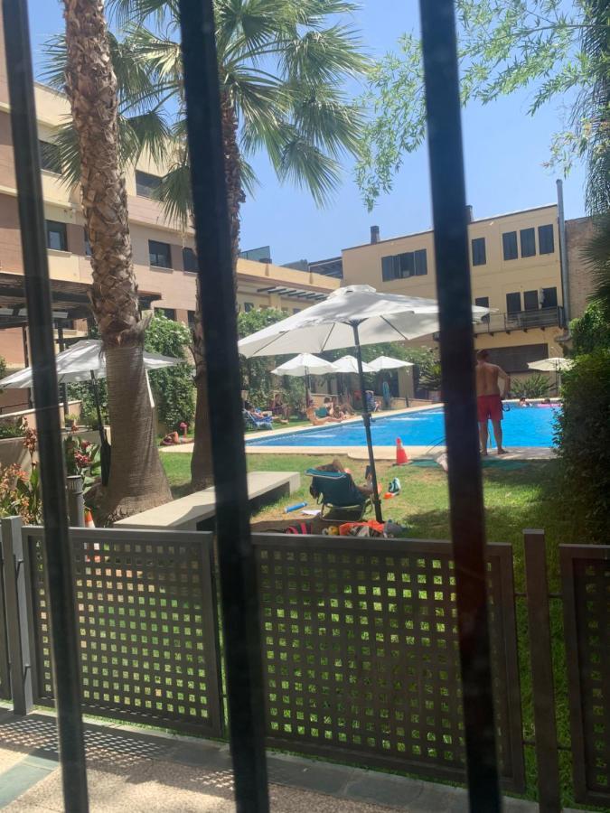 Apartamento Proximo Al Centro De 2 Dormitorios Con Piscina. Севиля Екстериор снимка
