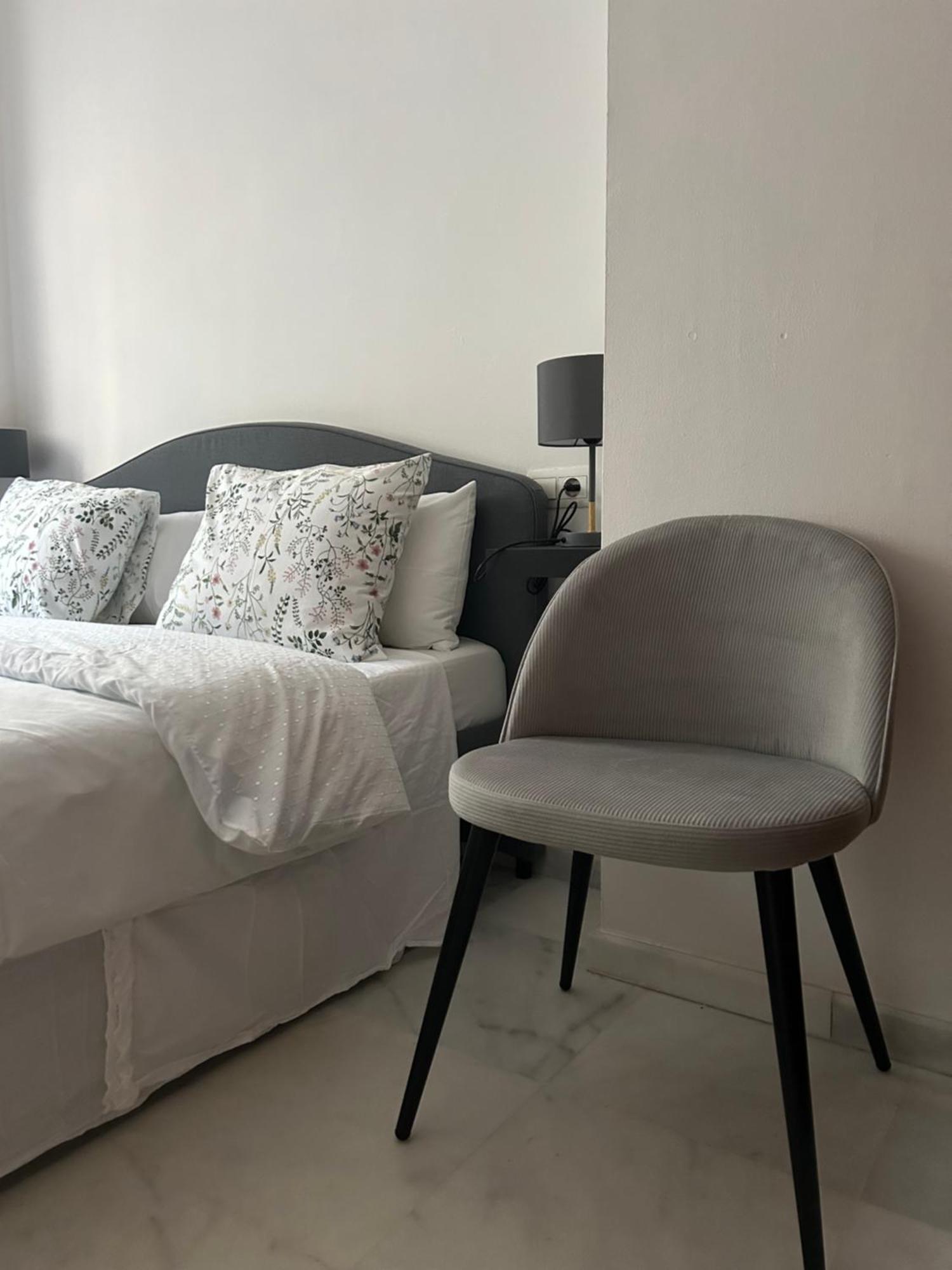 Apartamento Proximo Al Centro De 2 Dormitorios Con Piscina. Севиля Екстериор снимка
